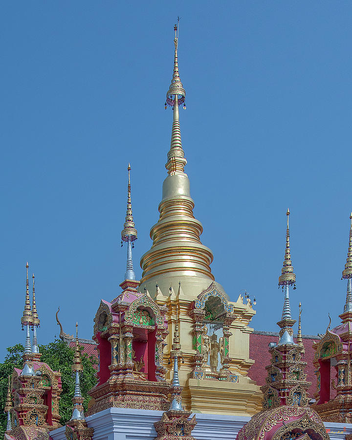Wat Ban Kong Phra That Chedi Pinnacle DTHLU0499 Photograph by Gerry Gantt