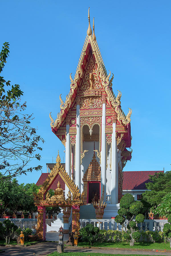 Wat Luang Ubosot DTHU026 Photograph by Gerry Gantt