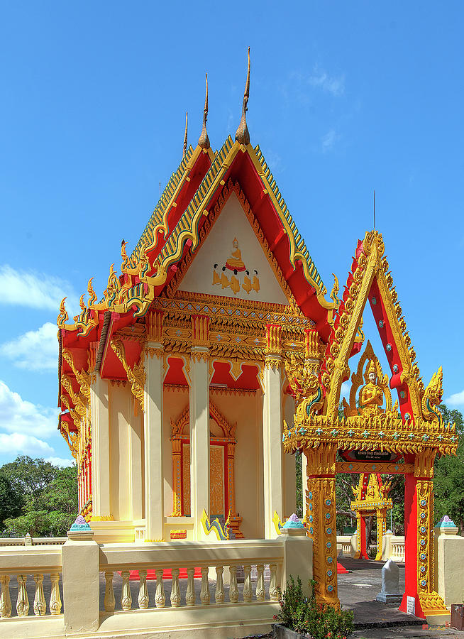 Wat Si Mueang Mai Phra Ubosot DTHU1029 Photograph by Gerry Gantt
