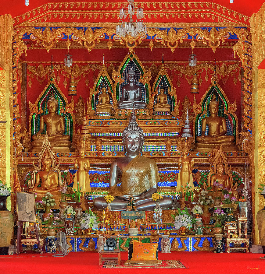 Wat Tai Phra Chao Yai Ong Tue Wihan Buddha Images DTHU0812 Photograph by Gerry Gantt