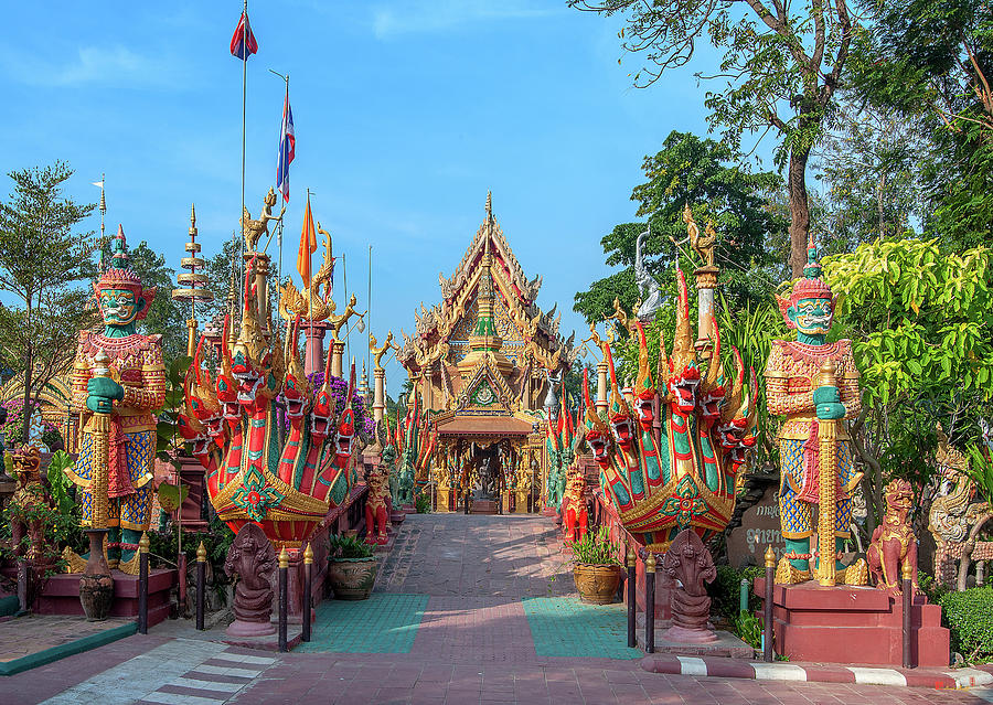 Wat Tai Phrachao Yai Ong Tue Main Entrance Dthu0045 Photograph