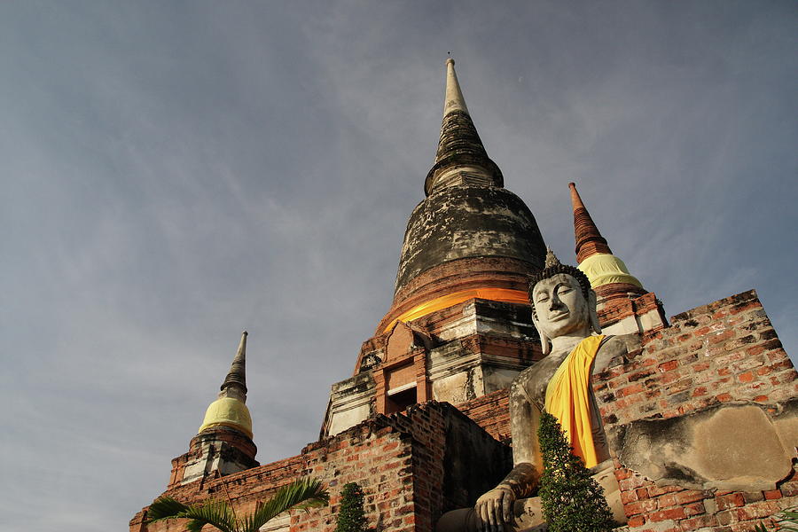 Wat Yai Chai Mongkhon, Ayutthaya Photograph by Yeowatzup