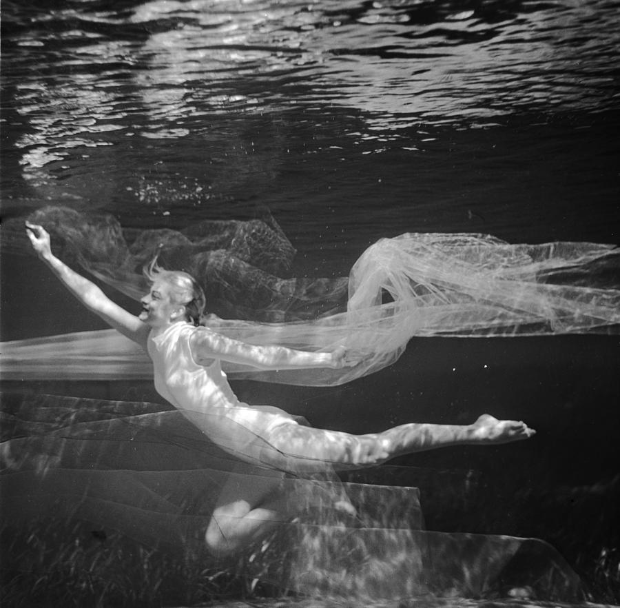 Water Dancing Photograph by Bruce Mozert