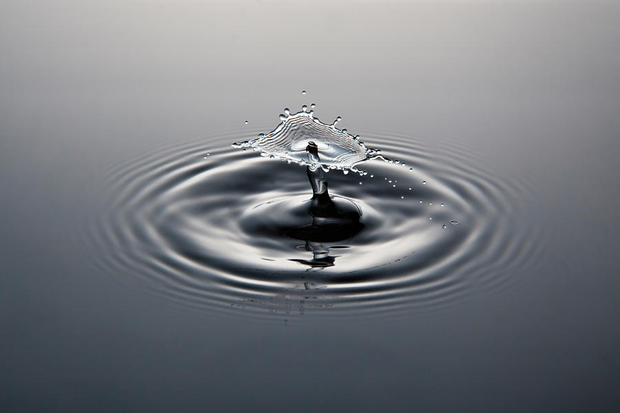 Water Drop Collision And Ripples, Black Photograph by Kim Westerskov