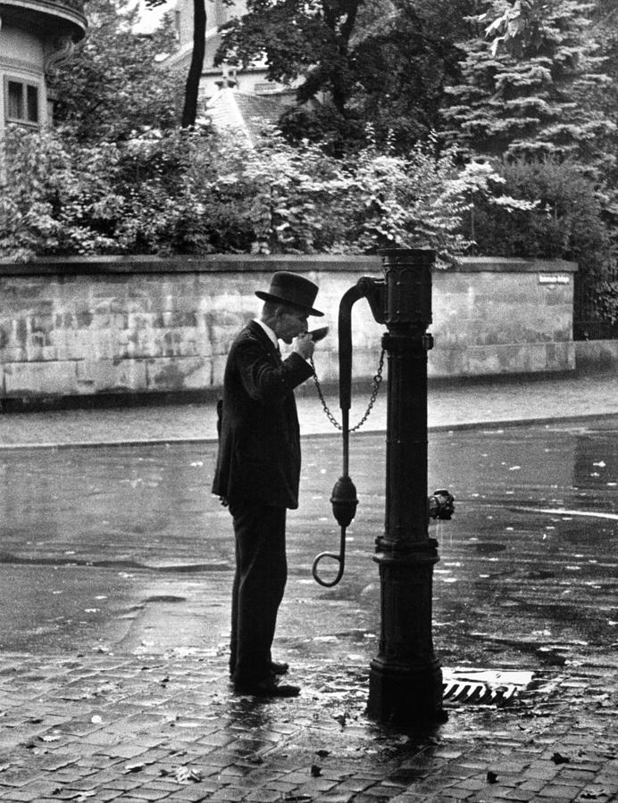 Water Fountain Photograph by Alfred Eisenstaedt