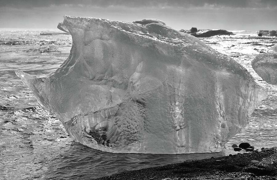Water Shaped Iceberg Fragment Diamond Beach Iceland Black and White ...