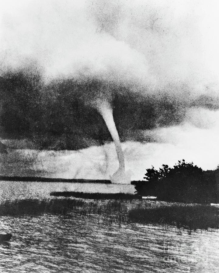 Waterspout Photograph by Us Navy/science Photo Library - Fine Art America