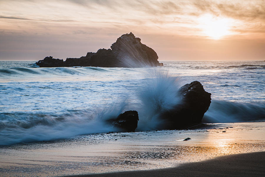 Wave Breaks Over Rock At Sunset, Pfeiffer Beach, Big Sur California ...