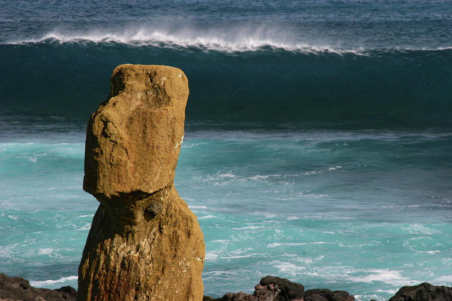 Wave Over Moai Photograph by Photo ©tan Yilmaz