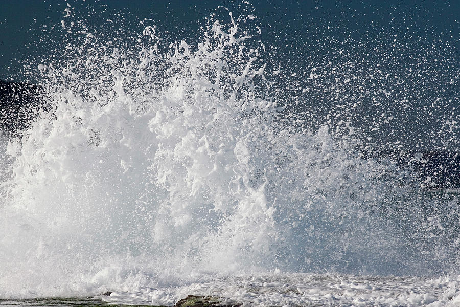 Wave Splash Photograph by Hanis