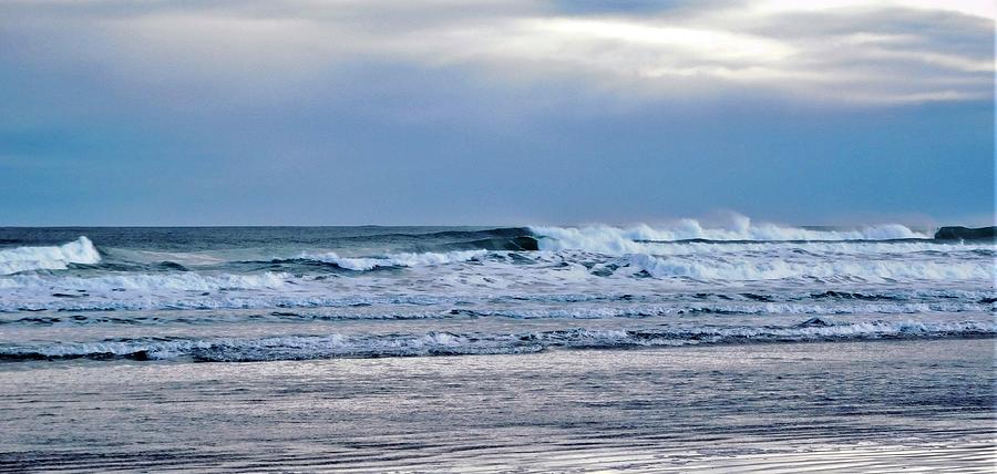 - Waves at York Beach, ME Photograph by THERESA Nye