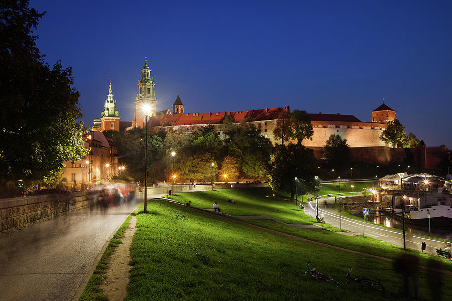 Wawel Castle at Night in Krakow Photograph by Artur Bogacki