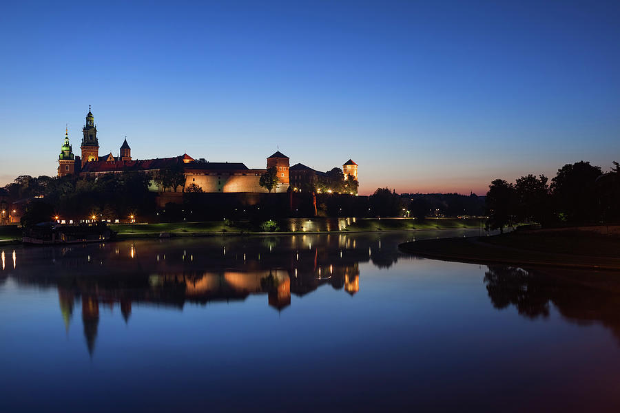 Wawel Castle In Krakow At Twilight Photograph by Artur Bogacki