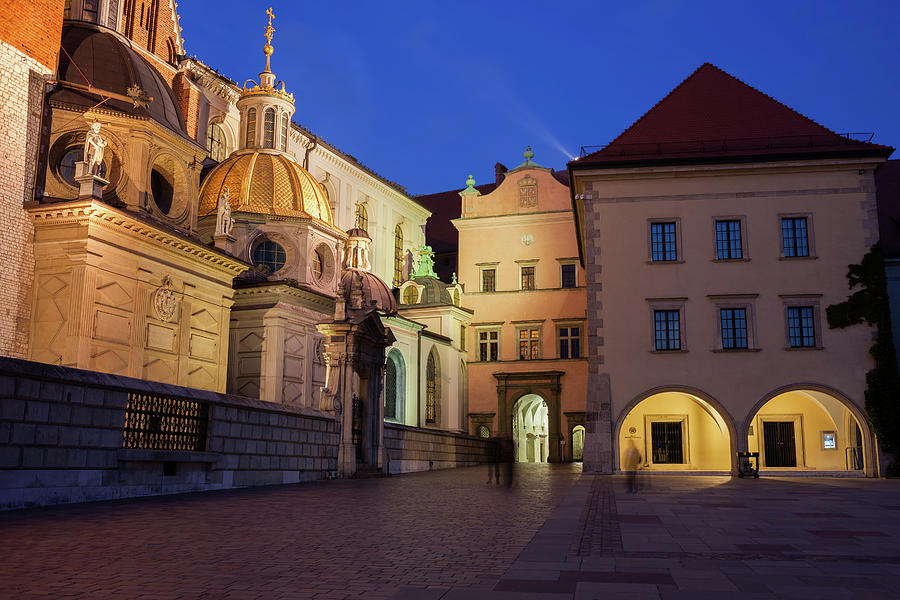 Wawel Cathedral and Castle at Night in Krakow Photograph by Artur Bogacki