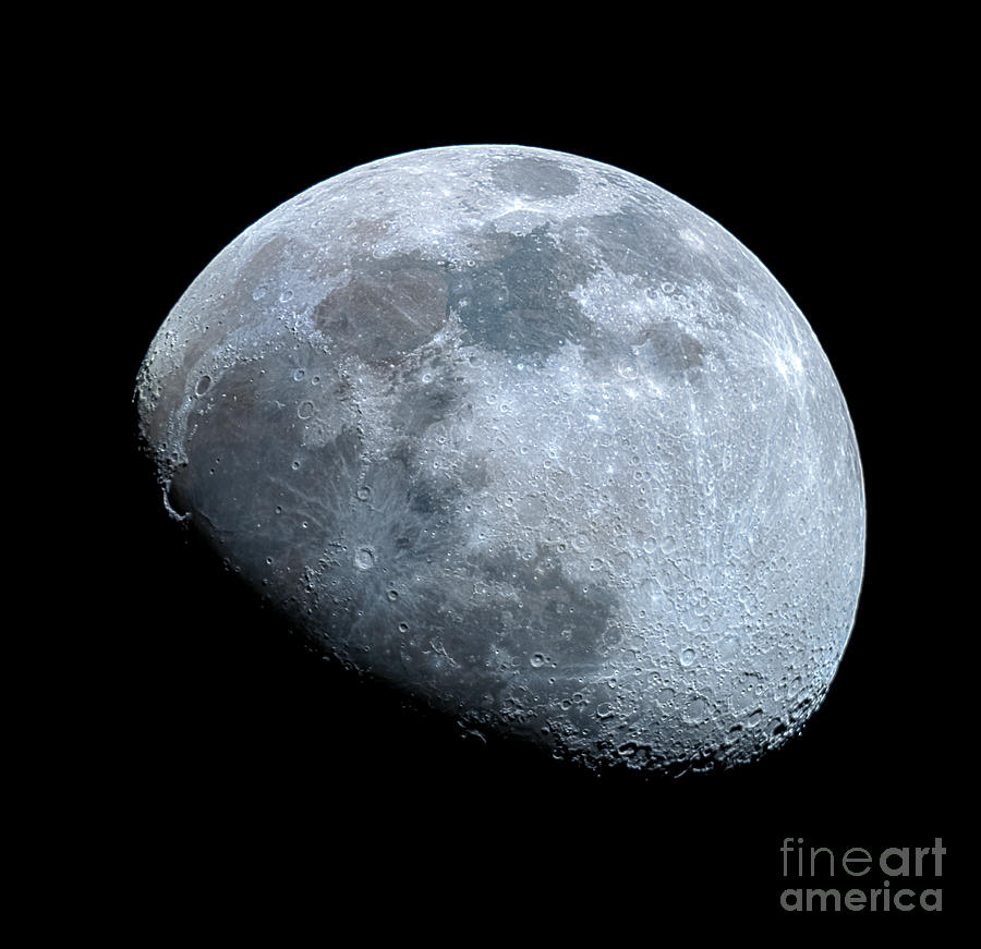 Reguengos De Monsaraz Photograph - Waxing Gibbous Moon by Miguel Claro/science Photo Library