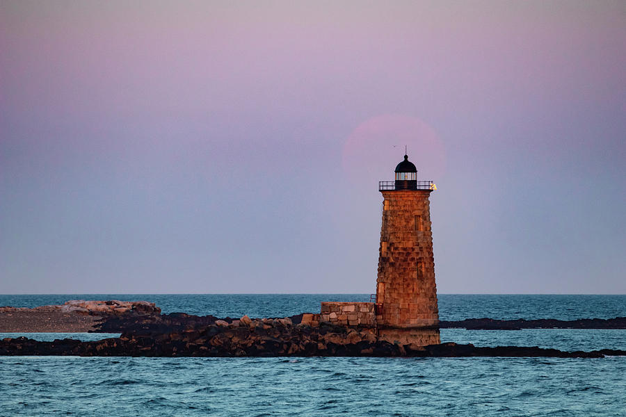 Whaleback Lighthouse Full moon Rising Photograph by Jeff Folger