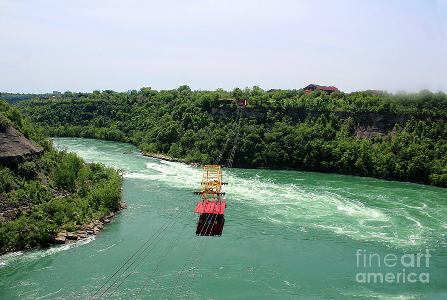 Whirlpool Aero Car Over The Gorge Photograph by Doc Braham