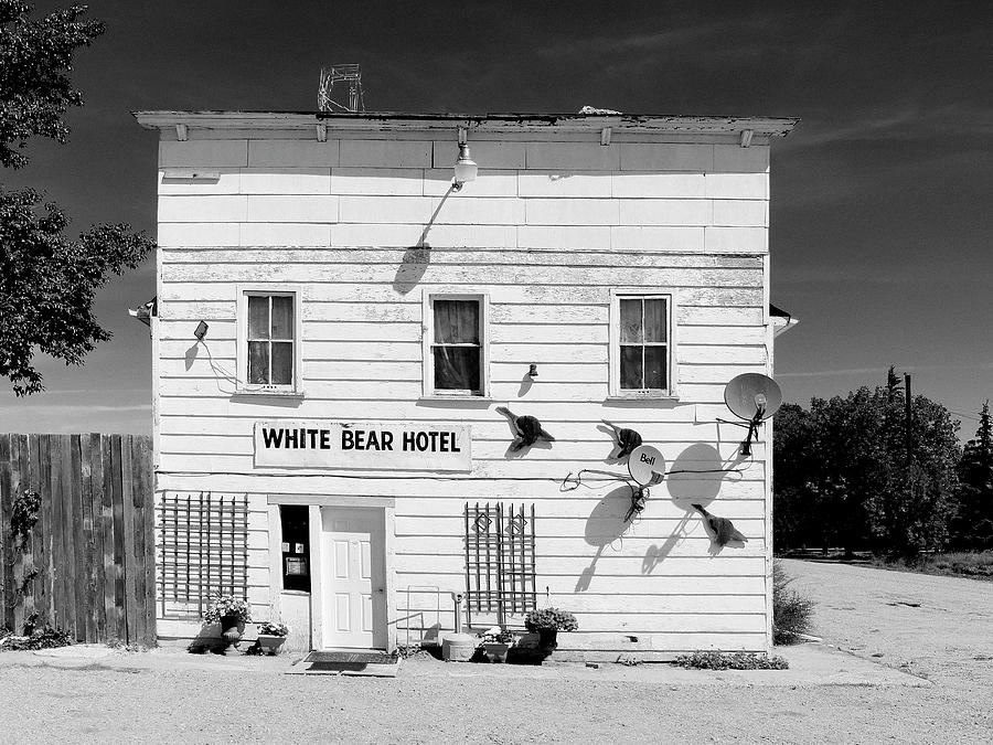 White Bear Hotel Photograph by Dominic Piperata