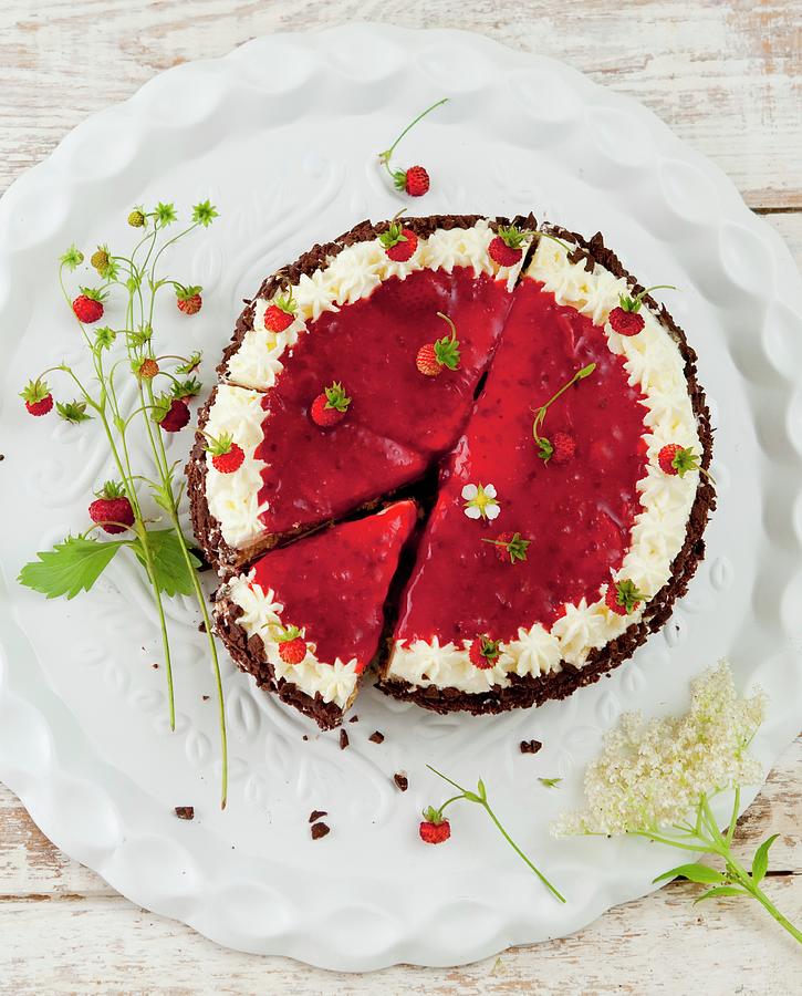 Wild Strawberry And Elderflower Cake Photograph by Udo Einenkel