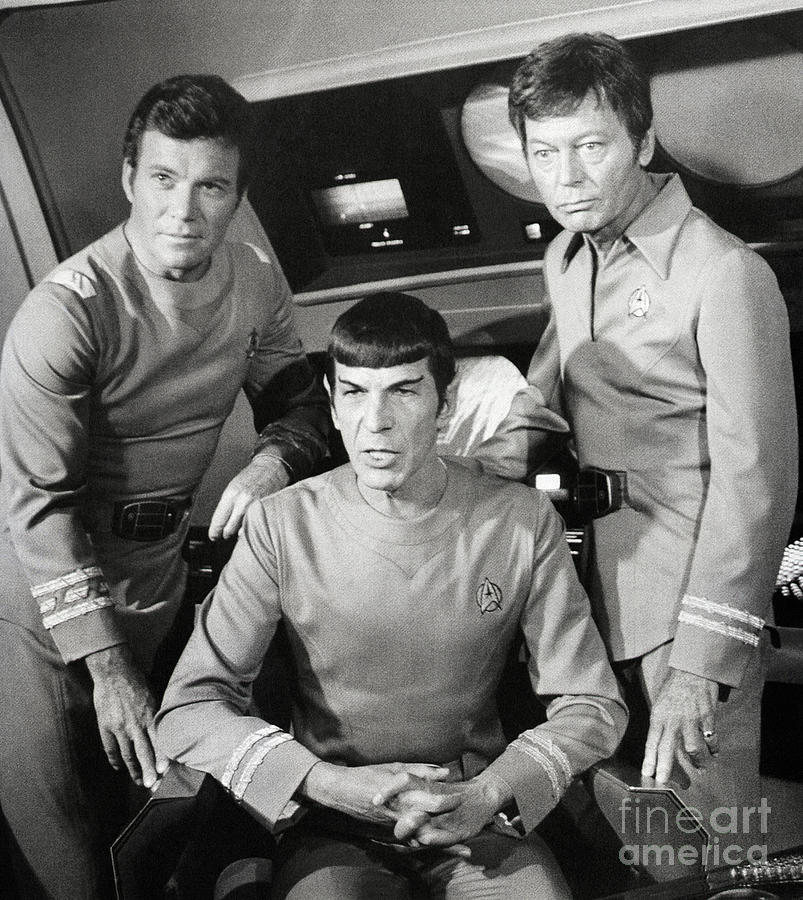 Star Trek Photograph - William Shatner, Leonard Nimoy by Bettmann