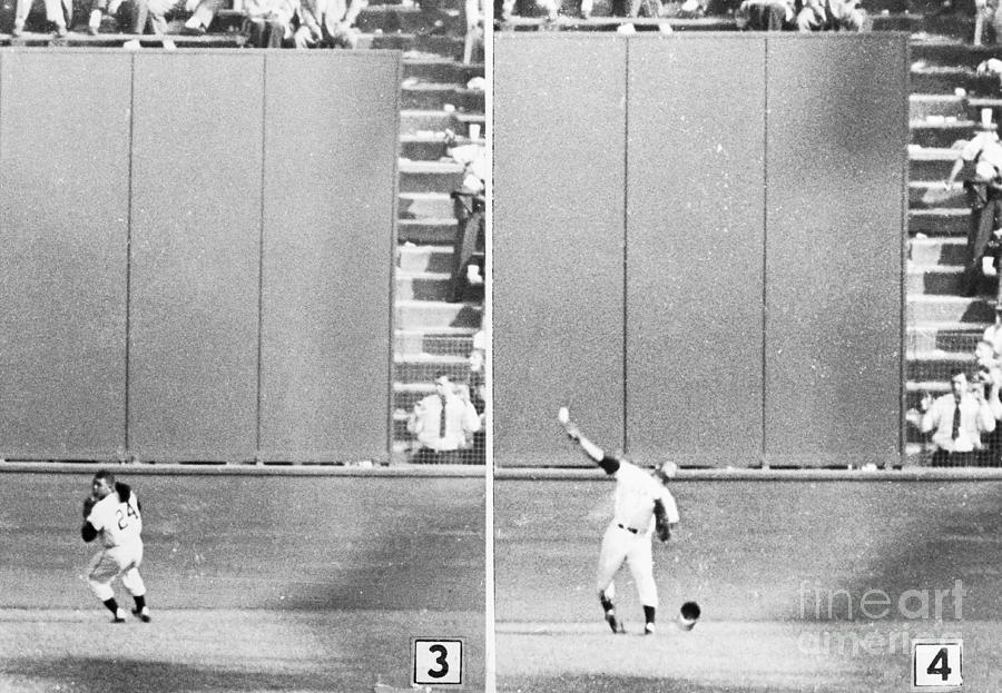 Willie Mays In Action During Opening Photograph by Bettmann