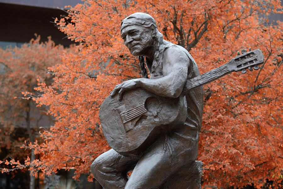 Willie Nelson Statue, Austin, Tx Digital Art by Heeb Photos