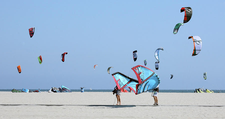 Wind Surfers Long Beach California Photograph by Chuck Kuhn
