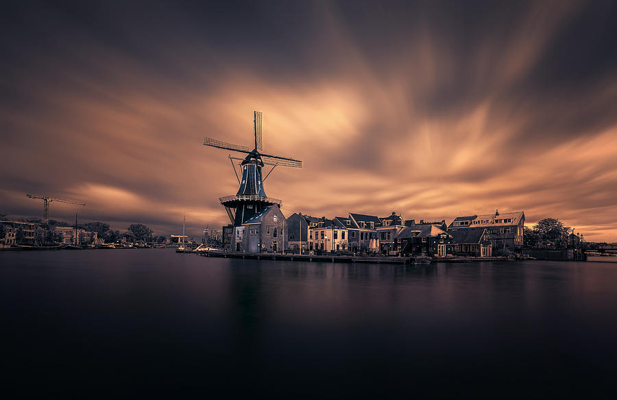 Windmill De Adriaan Photograph by Larry Deng