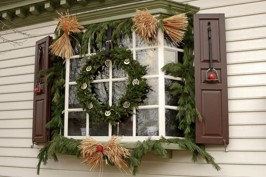 Window Christmas Decorations Photograph By Sally Weigand