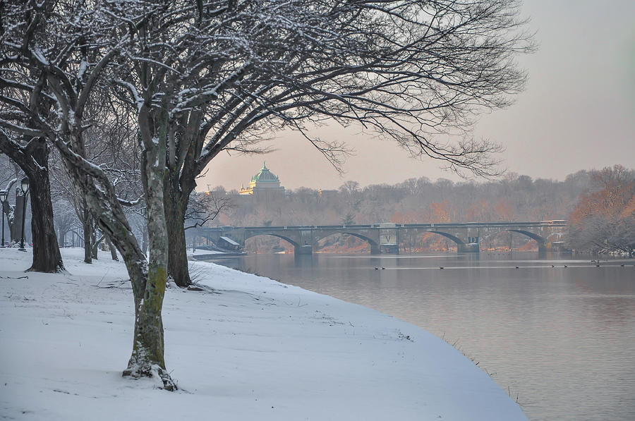 Winter in Philadelphia - Schuylkill River Photograph by Bill Cannon