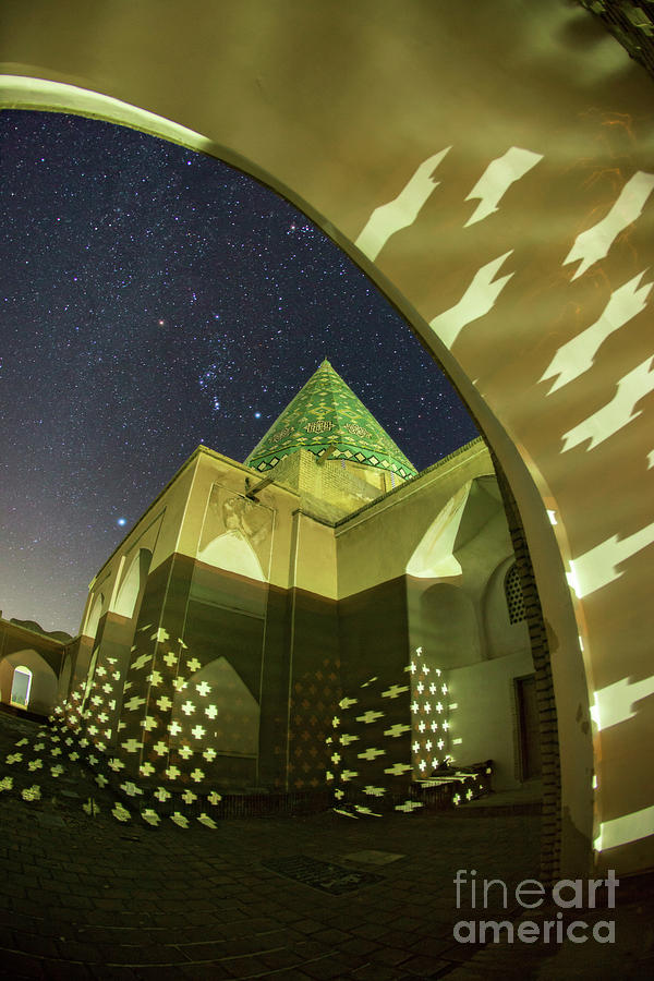 Winter Stars Over Tomb Photograph by Amirreza Kamkar / Science Photo Library