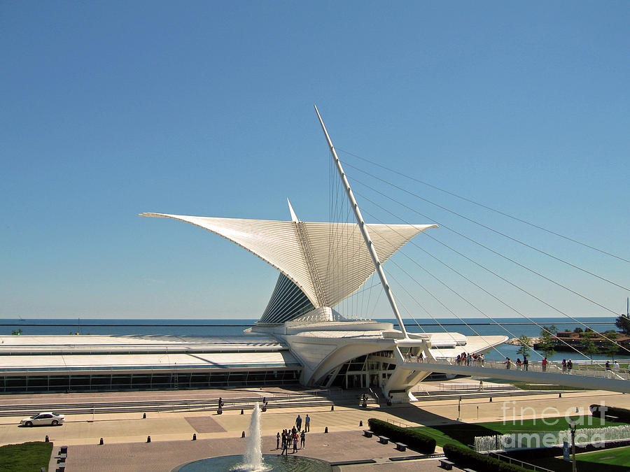 Wisconsin Architecture - Milwaukee Calatrava Photograph by Nieves Nitta