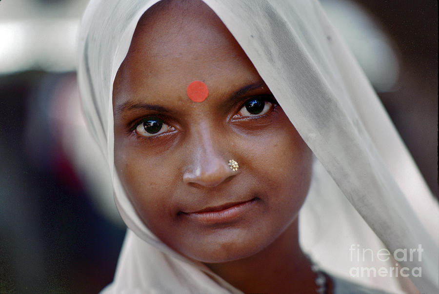 Woman In Gugarat State India Photograph By Wernher Krutein