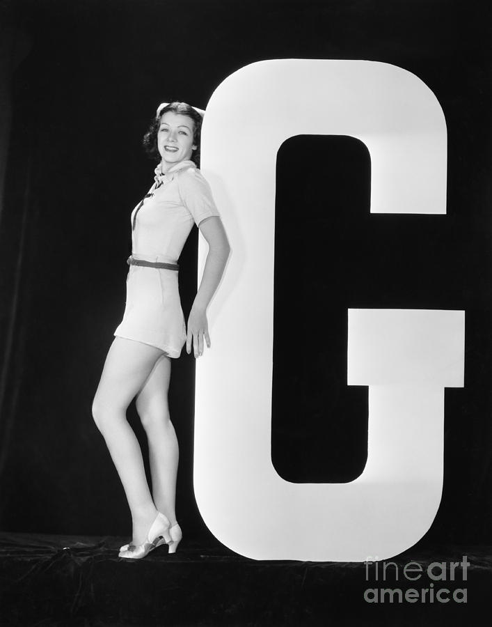 Testimonial Photograph - Woman Posing With Huge Letter G by Everett Collection Testimonial Photograph - Woman Posing With Huge Letter G by Everett Collection