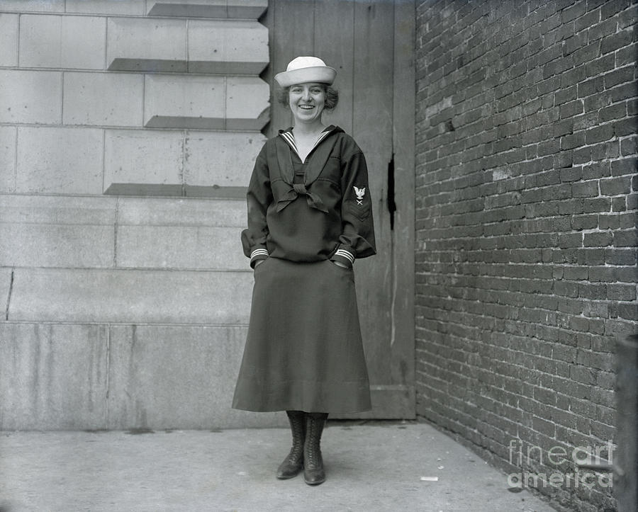 Woman Sailor, Standing Photograph by Bettmann