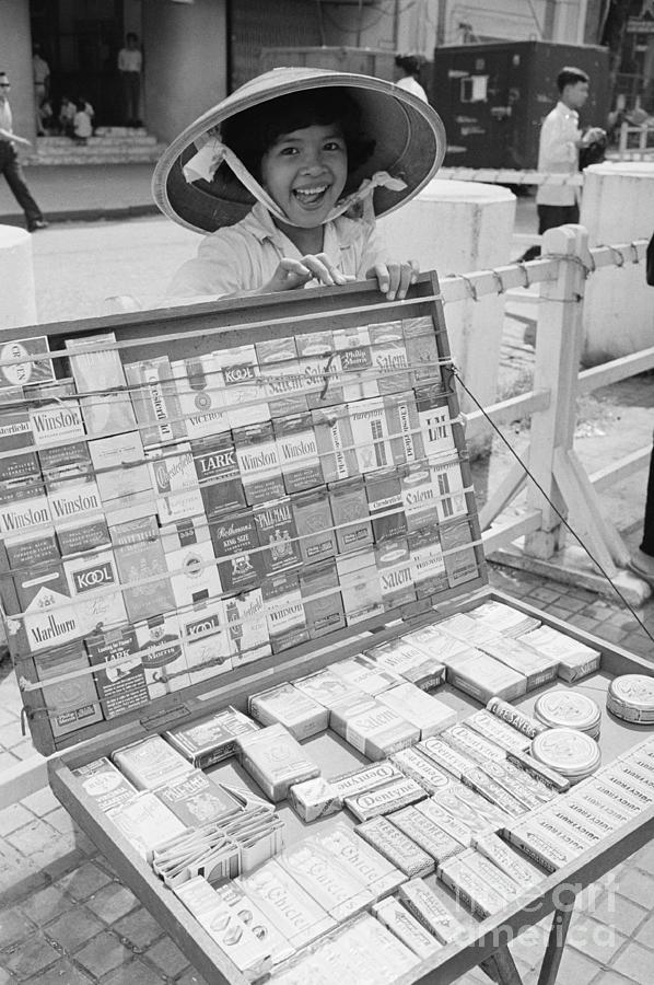 Woman Selling American Cigarettes Photograph by Bettmann