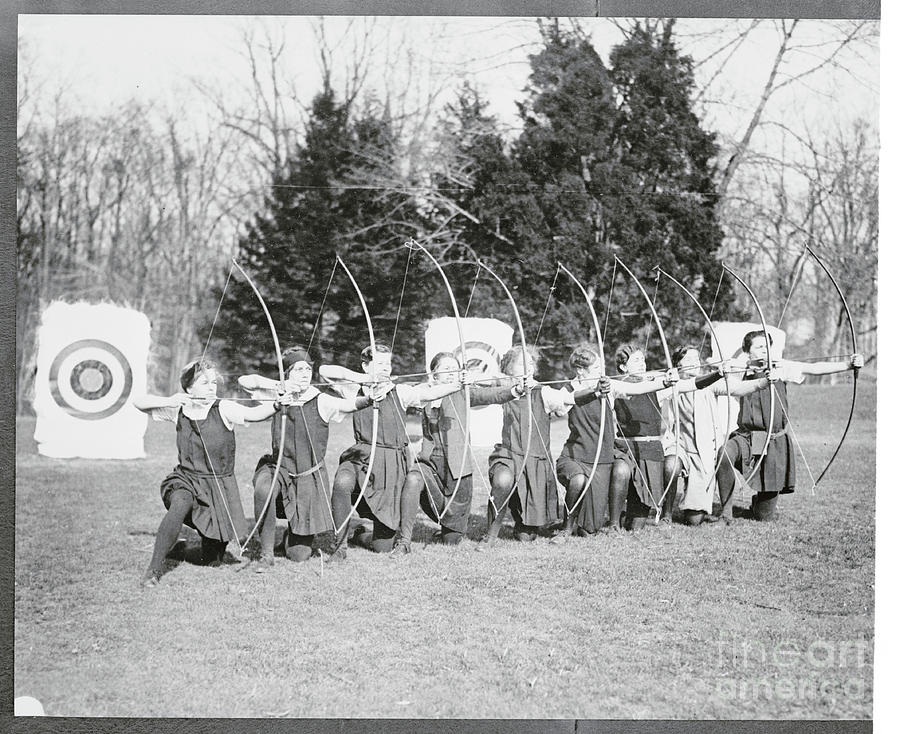 Women Archery Team Photograph by Bettmann
