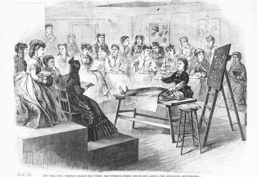 Women Attending Medical College Photograph by Bettmann