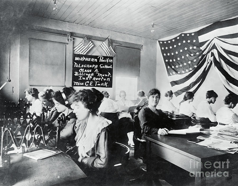Women Attending School For Telegraph Photograph by Bettmann