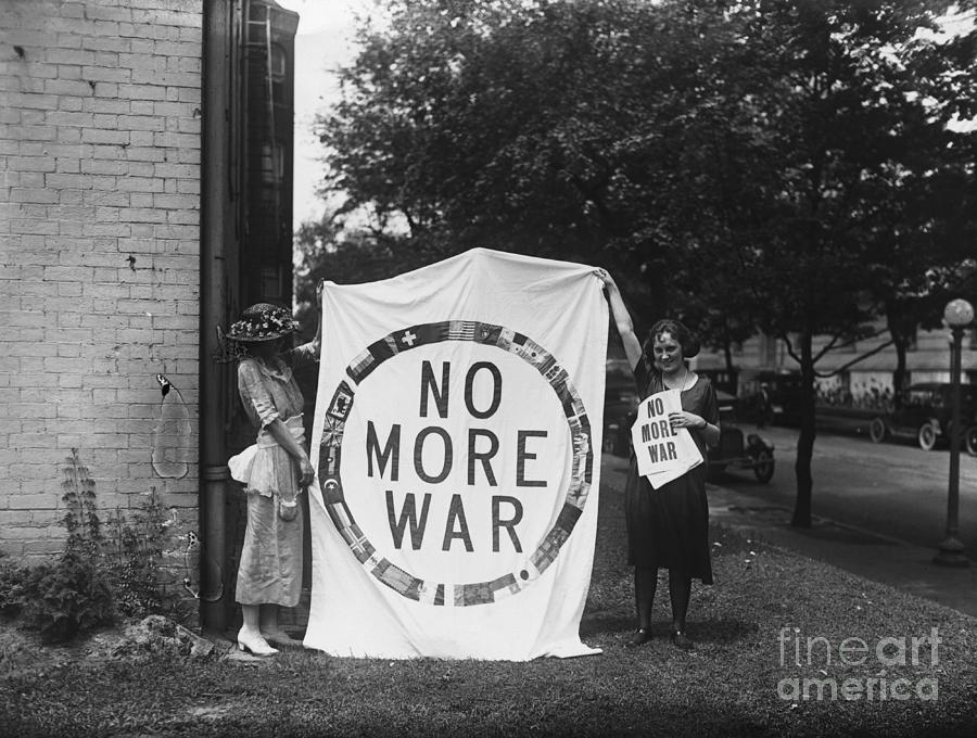 Women Holding Large Banner Photograph by Bettmann