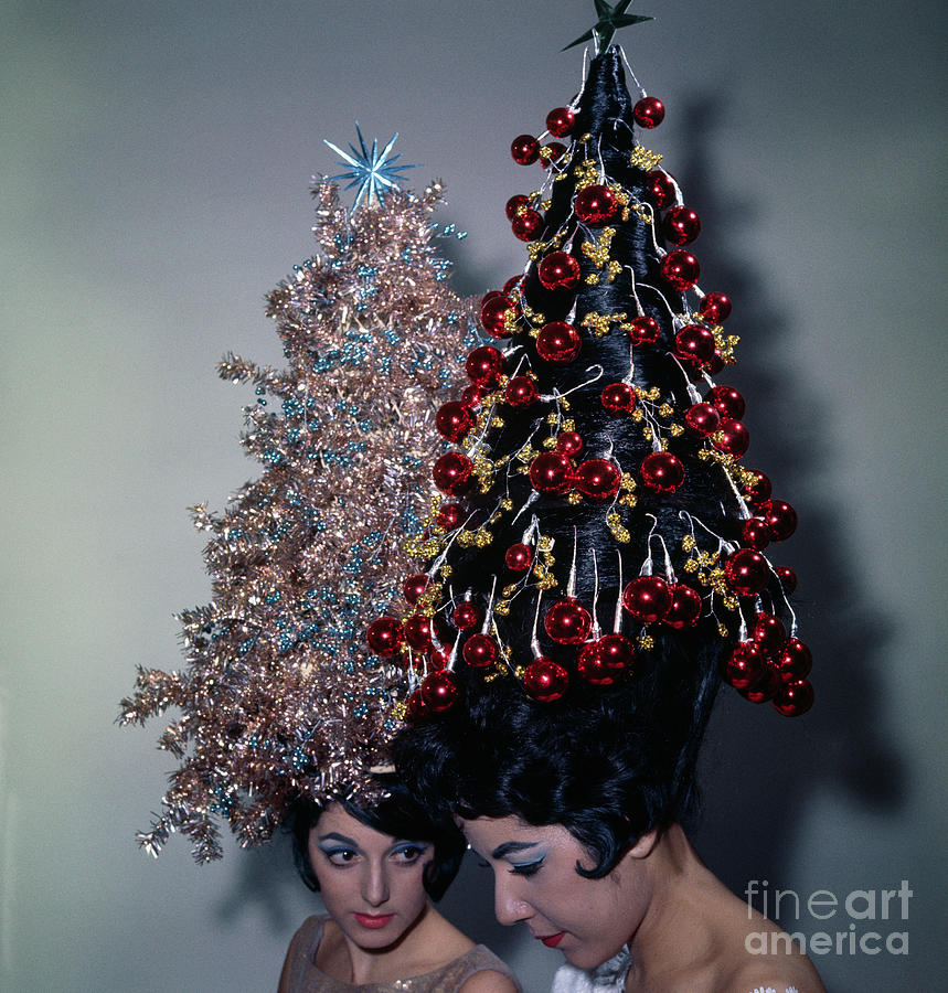Women Modeling Festive Christmas Hairdos Photograph by Bettmann
