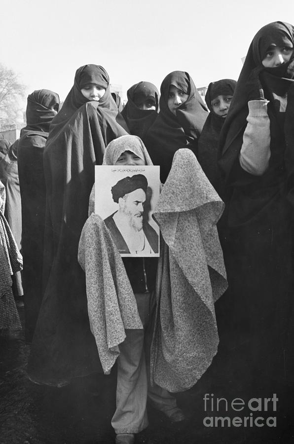Women Rallying In Support Of Ayatollah Photograph by Bettmann