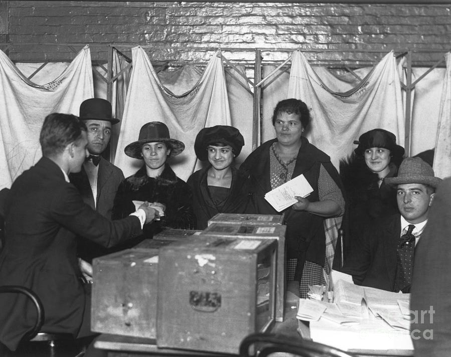 Women Voting For President Photograph by Bettmann