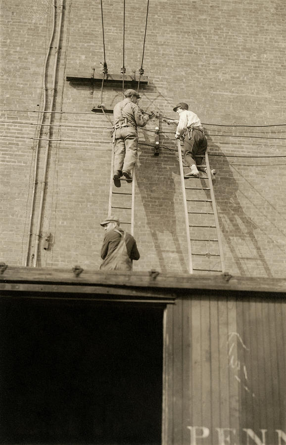 Women Worker, 1917 Photograph by Granger