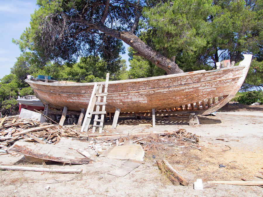 Wooden Boat Repairs Photograph by Roy Pedersen