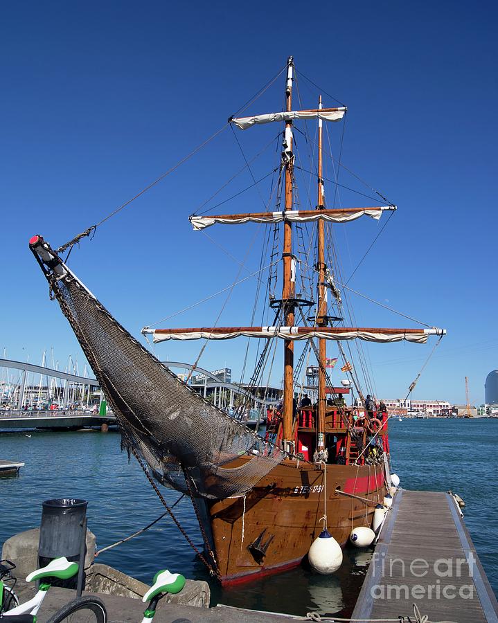 Wooden Sailing Ship Photograph by Mark Williamson/science Photo Library ...