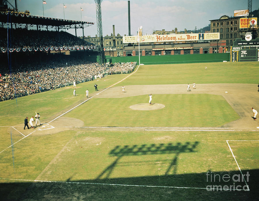 World Series Game Played In Cincinnati Photograph by Bettmann