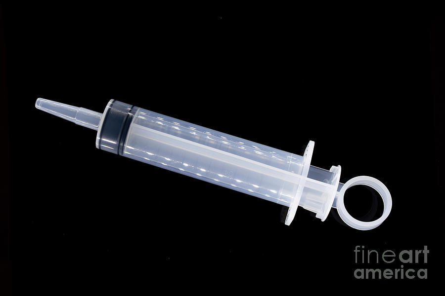 Wound And Bladder Syringe Photograph by Wladimir Bulgar/science Photo Library