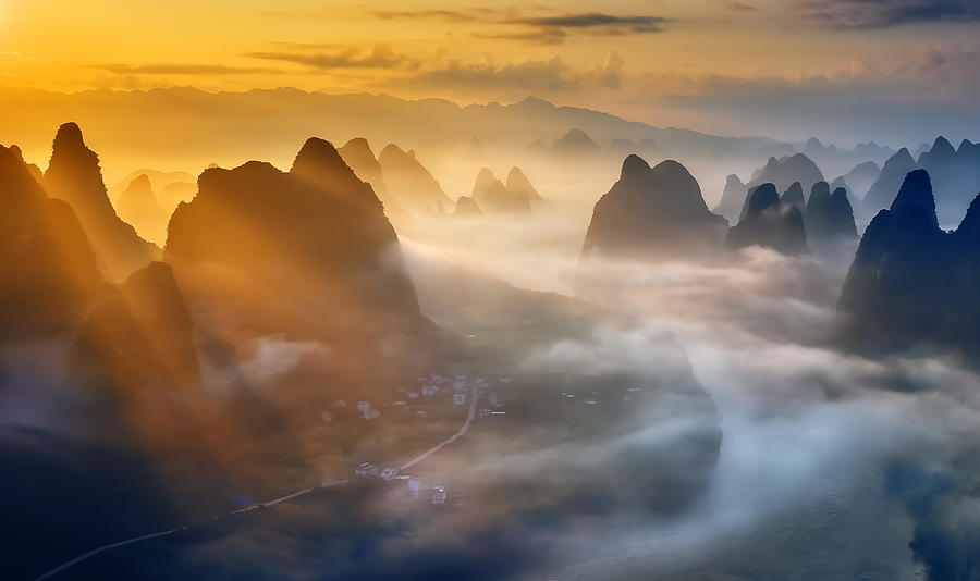 Yangshuo Photograph - Yangshuo Sunrise by Hua Zhu
