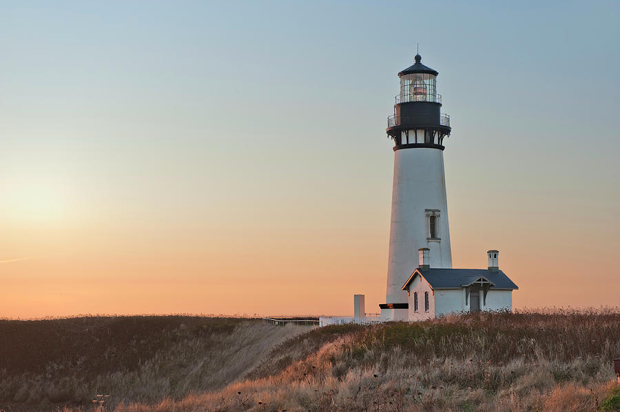 Sunset Digital Art - Yaquina Head Lighthouse, Oregon by Heeb Photos